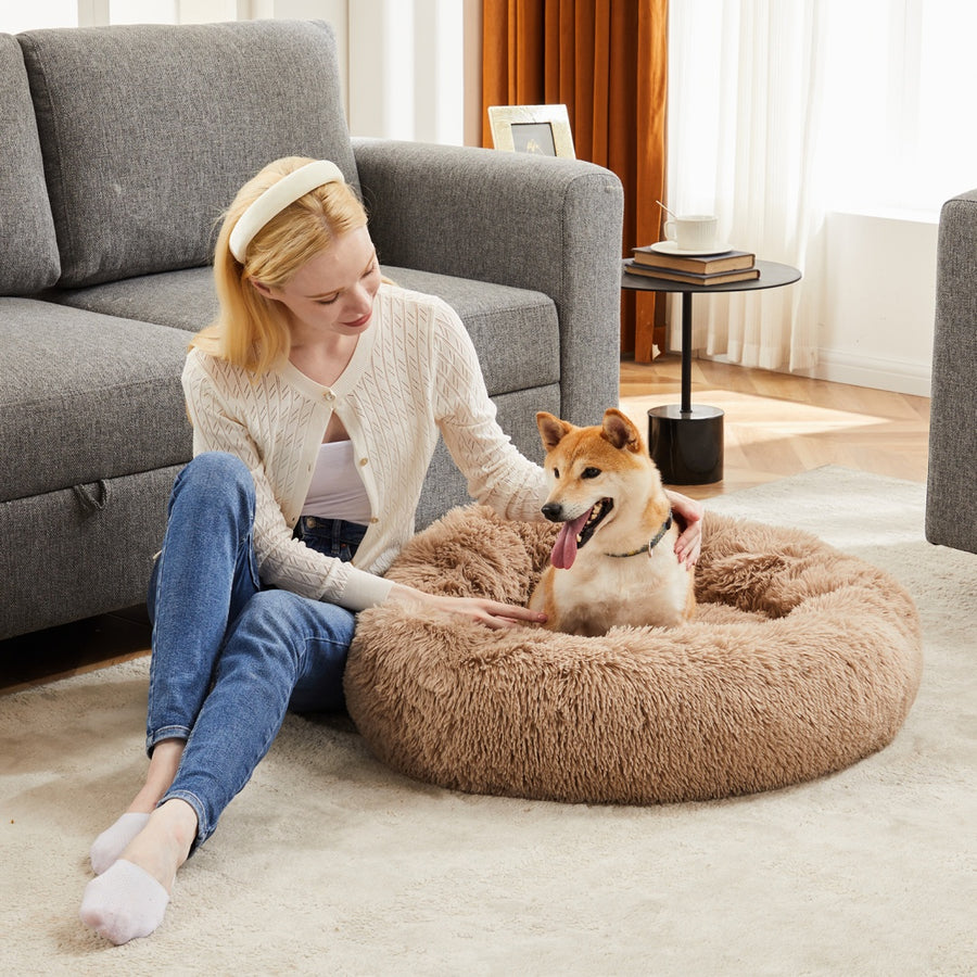 Round fluffy faux-fur pet bed